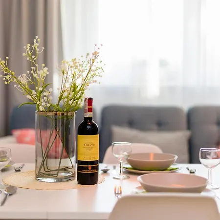 Park Cytadela By Renters Apartman *