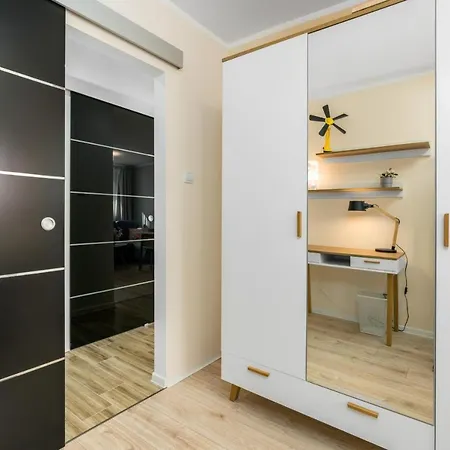 Park Cytadela By Renters Apartman *